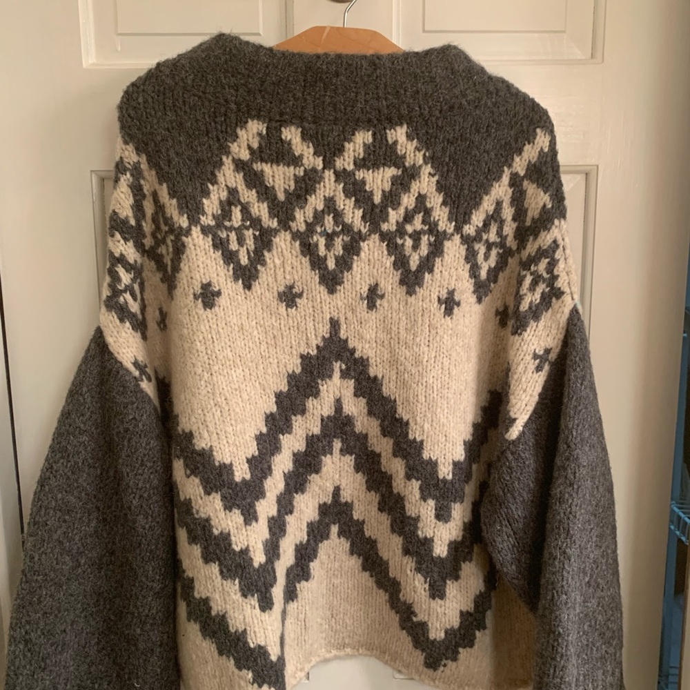 Beautiful sweater!